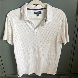 Banana Republic White Polo with Subtle Pattern